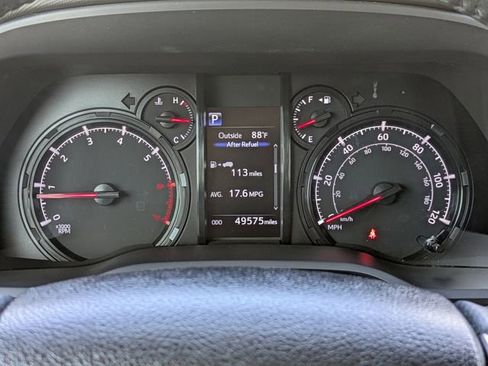 Used 2024 Toyota 4Runner SR5 RWD image 28