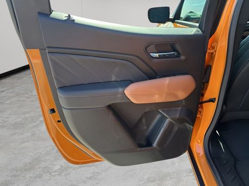 New 2026 GMC Canyon AT4 w/ AT4 Premium Package image 17