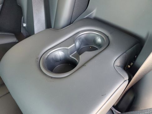 Used 2025 Tesla Model Y Long Range image 10