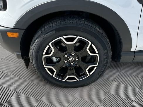 Used 2025 Ford Bronco Sport Outer Banks w/ Outer Banks Tech Package+ AWD/4WD image 31
