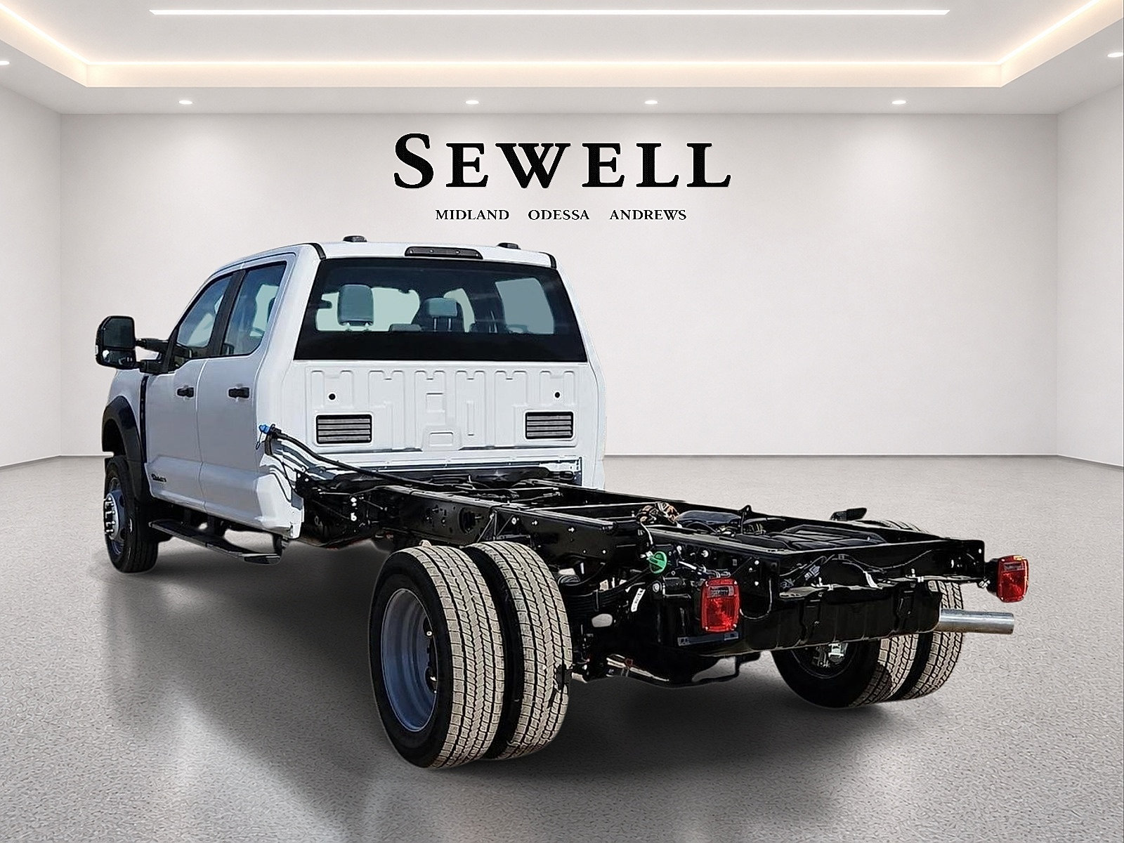 New 2027 Ford F450 XL RWD image 3