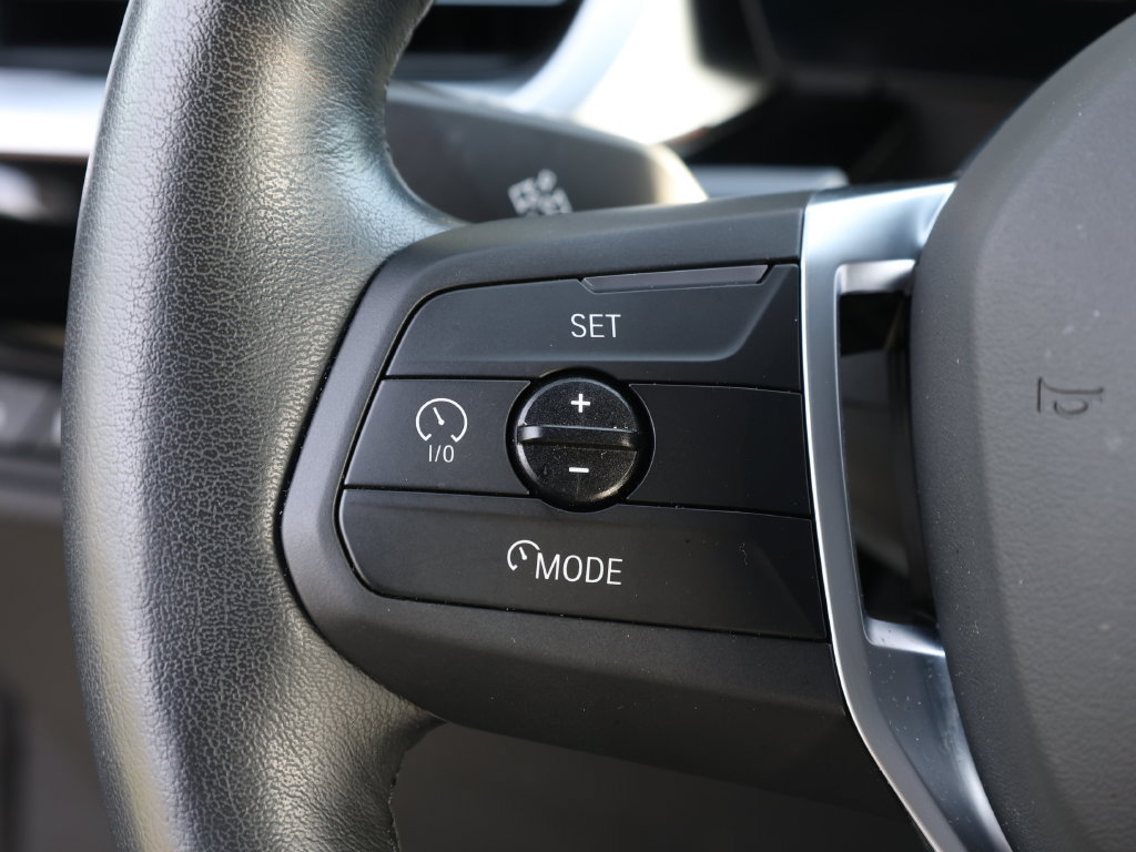 Used 2025 BMW X2 xDrive28i AWD/4WD image 36