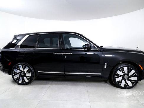 New 2026 Rolls-Royce Cullinan image 10