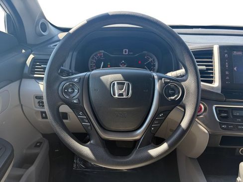 Used 2018 Honda Pilot EX image 13