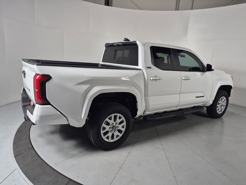 New 2026 Toyota Tacoma SR5 image 5