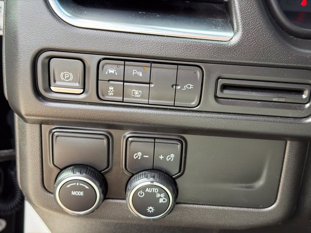 Used 2022 Chevrolet Tahoe RST w/ Luxury Package RWD image 31