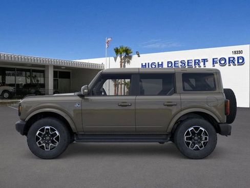 New 2025 Ford Bronco Outer Banks image 3