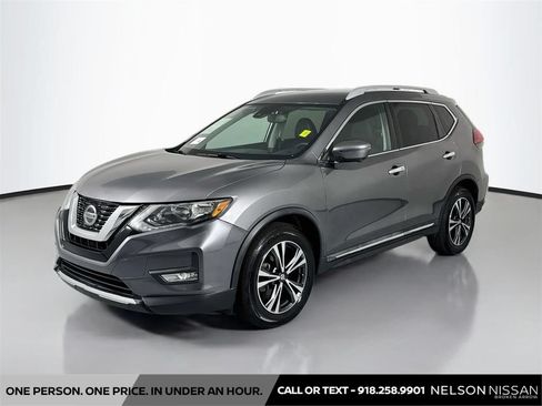 Used 2018 Nissan Rogue SL FWD image 1