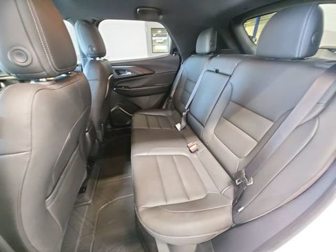 Used 2023 Chevrolet TrailBlazer ACTIV w/ Technology Package FWD image 22