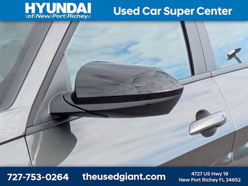 Used 2025 Hyundai Elantra Sport image 11