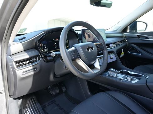 Certified 2026 INFINITI QX60 Luxe w/ Cargo Package AWD/4WD image 16