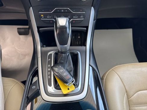 Used 2015 Ford Edge SEL w/ Equipment Group 201A image 22