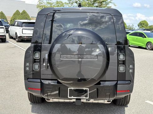 New 2026 Land Rover Defender 130 S AWD/4WD image 4