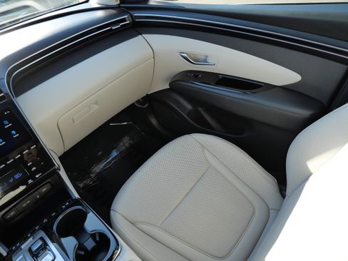 Certified 2023 Hyundai Tucson Limited image 11