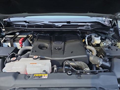 Used 2024 Toyota Tundra SR5 image 29