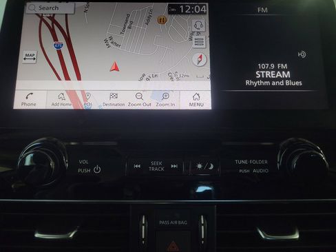 Used 2021 Nissan Armada SV image 25