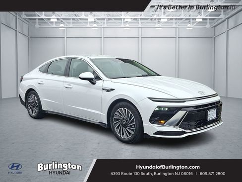 Certified 2025 Hyundai Sonata SEL image 1