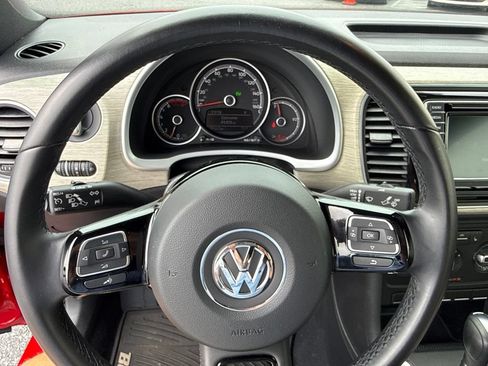 Used 2018 Volkswagen Beetle 2.0T Coast FWD image 29