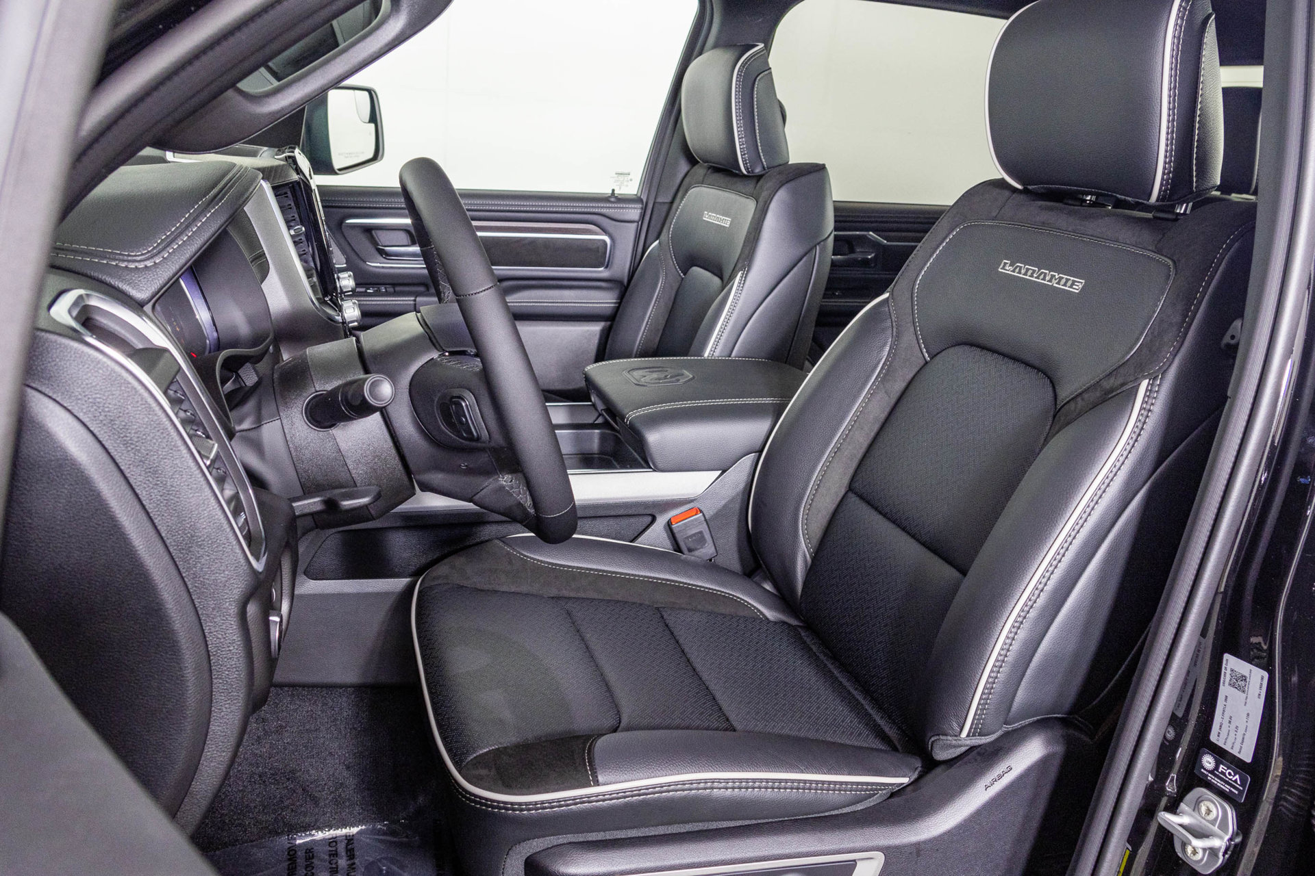 New 2027 RAM 1500 Laramie AWD/4WD image 25