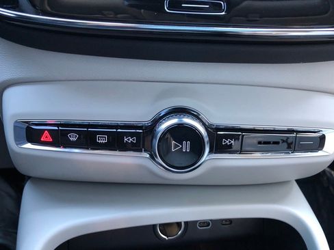 Used 2023 Volvo XC40 B5 Plus w/ Driver Assist Package image 27