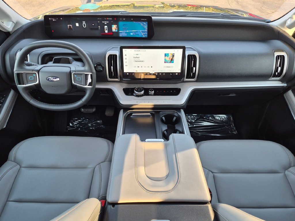 Used 2025 Ford Expedition Active AWD/4WD image 20