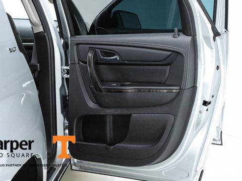 Used 2014 GMC Acadia SLT image 70