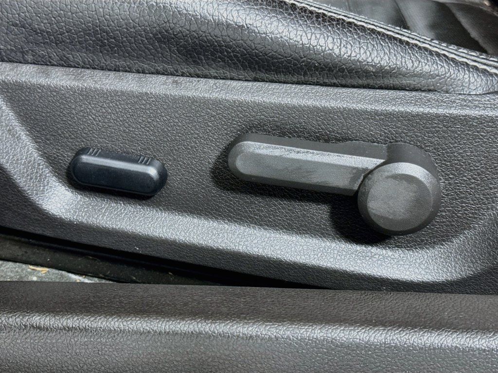 Used 2012 Ford Mustang Premium RWD image 15