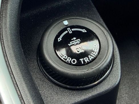 Certified 2025 Ford Expedition Max Active RWD image 30