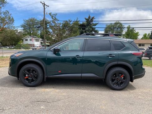 New 2026 Nissan Rogue SV AWD/4WD image 2