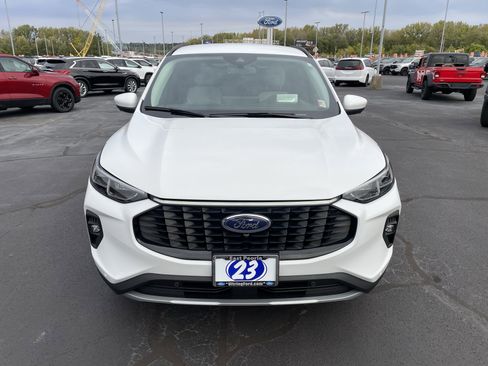 Used 2023 Ford Escape SE w/ PHEV Premium Package image 11