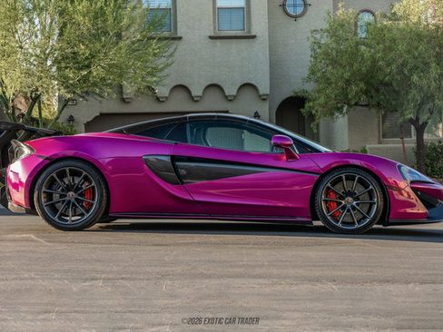 Used 2018 McLaren 570S Spider RWD image 17