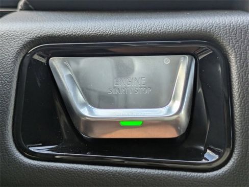 New 2025 GMC Yukon XL Denali w/ Sun & Power Step Package image 38