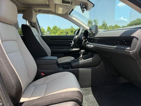 Certified 2024 Honda CR-V EX image 28