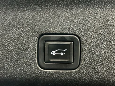 Used 2021 Chevrolet Tahoe LT w/ Rear Media and Nav Package AWD/4WD image 26