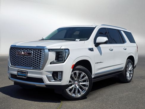 Used 2024 GMC Yukon Denali w/ Denali Reserve Package AWD/4WD image 1