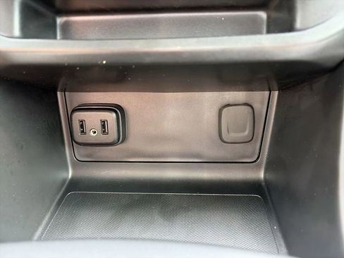Used 2020 Chevrolet Colorado W/T w/ Custom Special Edition RWD image 19