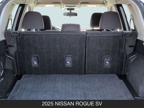 Certified 2025 Nissan Rogue SV image 19