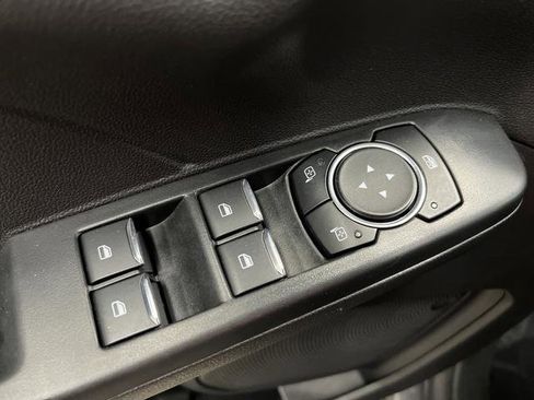 Used 2025 Ford Escape Platinum image 29