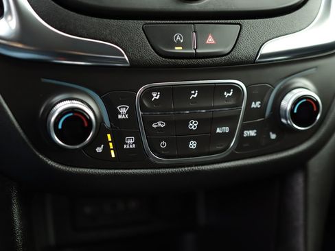 Used 2024 Chevrolet Equinox LT image 15