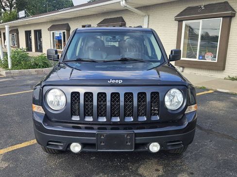 Used 2015 Jeep Patriot High Altitude AWD/4WD image 9