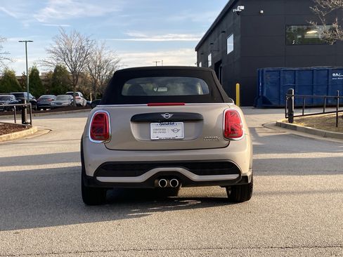 Certified 2024 MINI Cooper S image 35