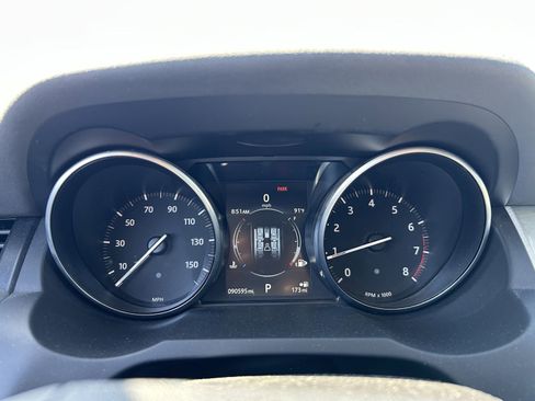 Used 2017 Land Rover Range Rover Evoque SE AWD/4WD image 21