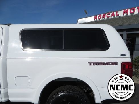 Used 2021 Ford F350 Lariat w/ Tremor Off-Road Package AWD/4WD image 13