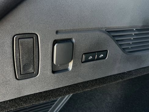 New 2026 Lincoln Nautilus Reserve image 33