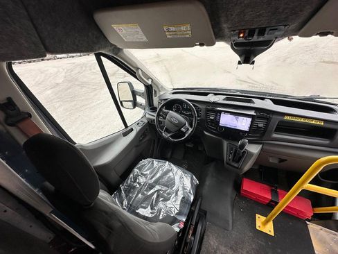 Used 2022 Ford Transit 350 image 25