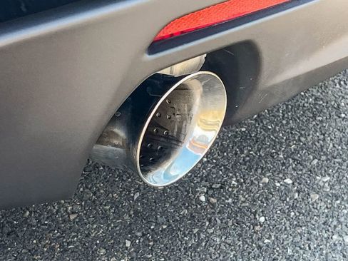 Certified 2023 Chevrolet Camaro LT image 10