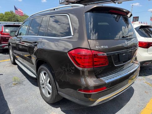 Used 2016 Mercedes-Benz GL 450 4MATIC image 4