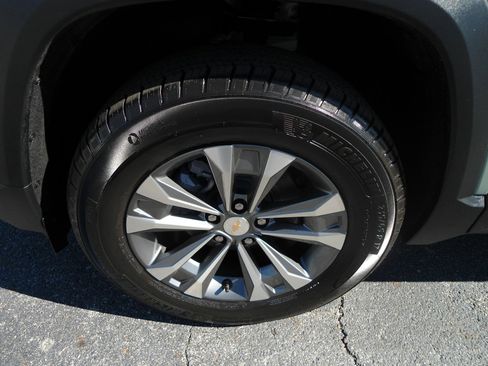 New 2026 Chevrolet Equinox LT w/ Convenience Package II image 9