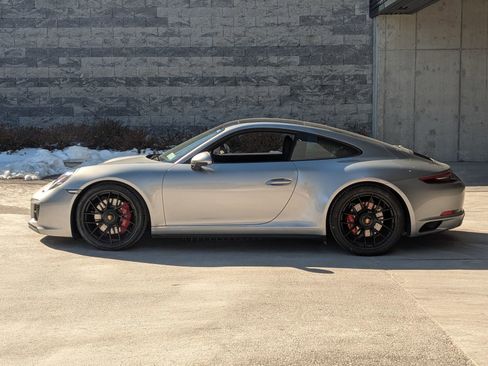 Certified 2018 Porsche 911 Carrera GTS image 2