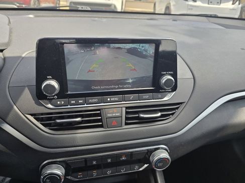 Used 2023 Nissan Altima 2.5 S FWD image 25